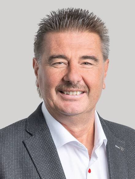 Stefan Schneider
