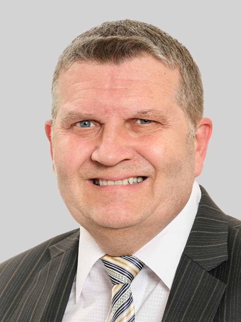Erich Schott