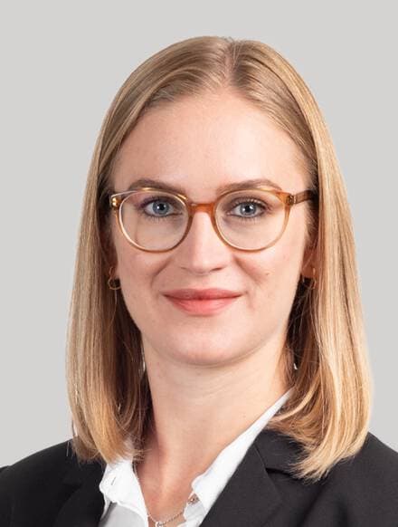 Laura Suter