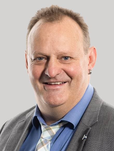 Andreas Büsser